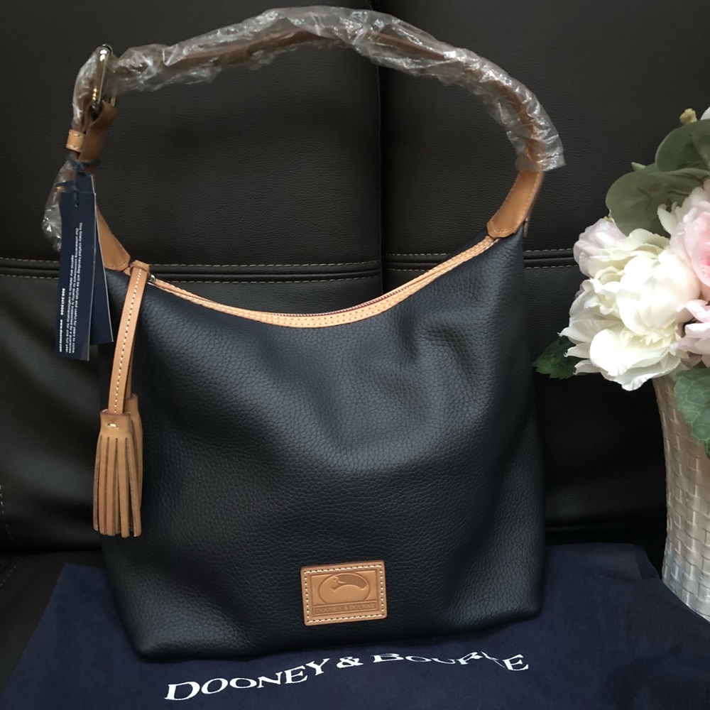 BNWT Dooney & Bourke pebble leather Paige satchel